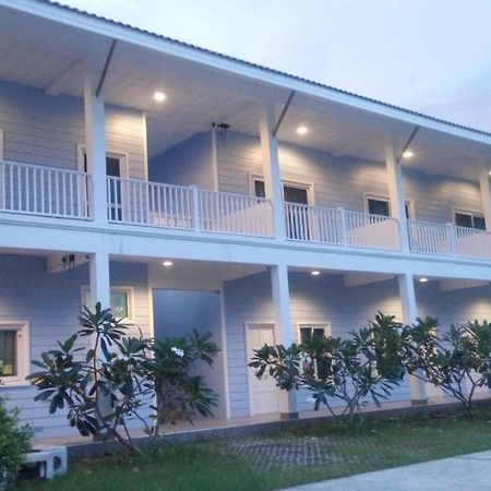 Vanilla Ville Resort Khlong Thom Exterior foto